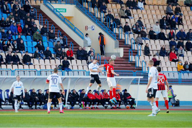 Belarus postpones  women’s soccer but men’s league continues