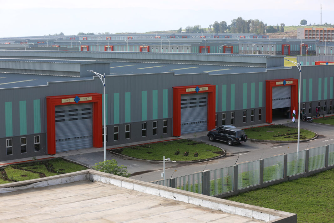 Privatization of industrial parks in the horizon