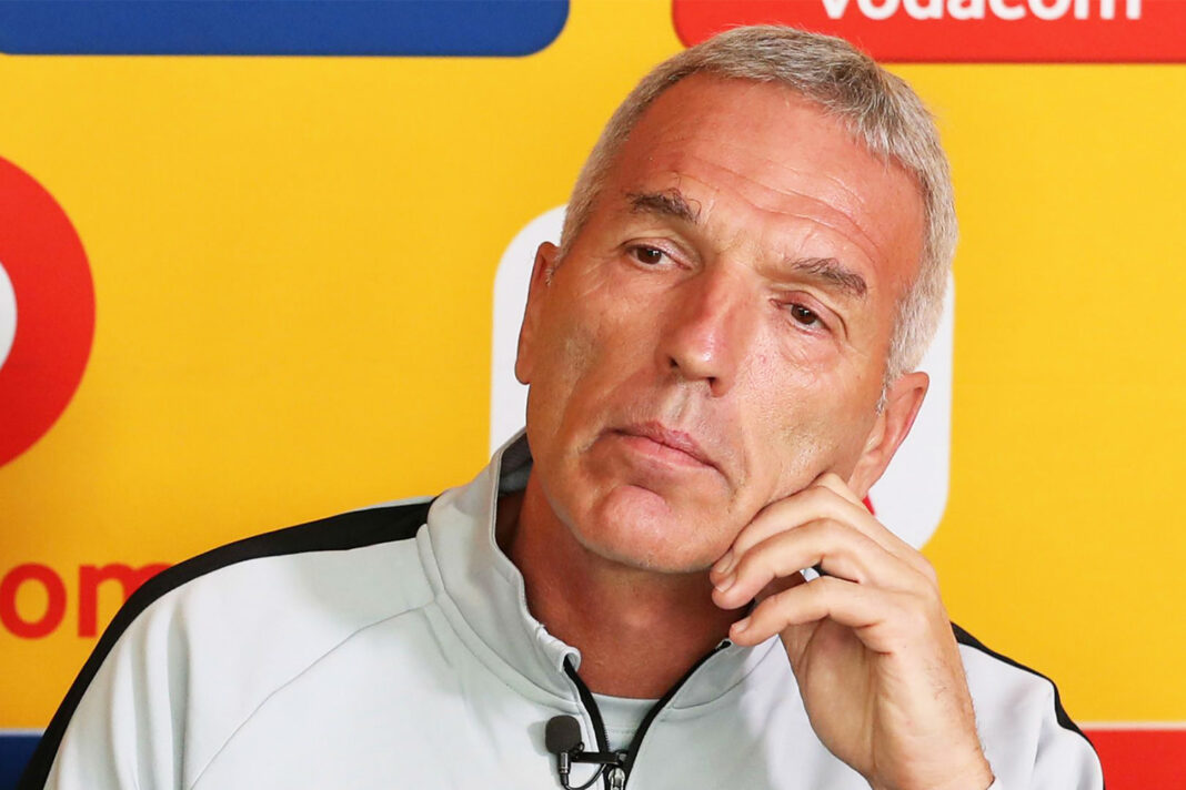 German Coach Middendorp abandoned St George in mid air