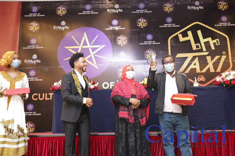 Hellotaxi bridges tourist transport gap