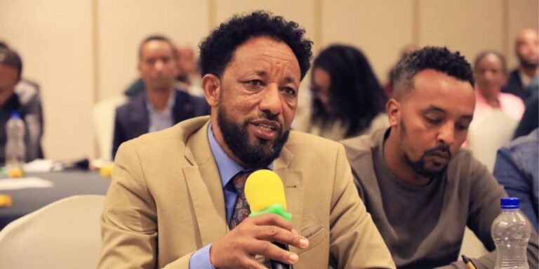 Investors face mounting challenges, seek government intervention