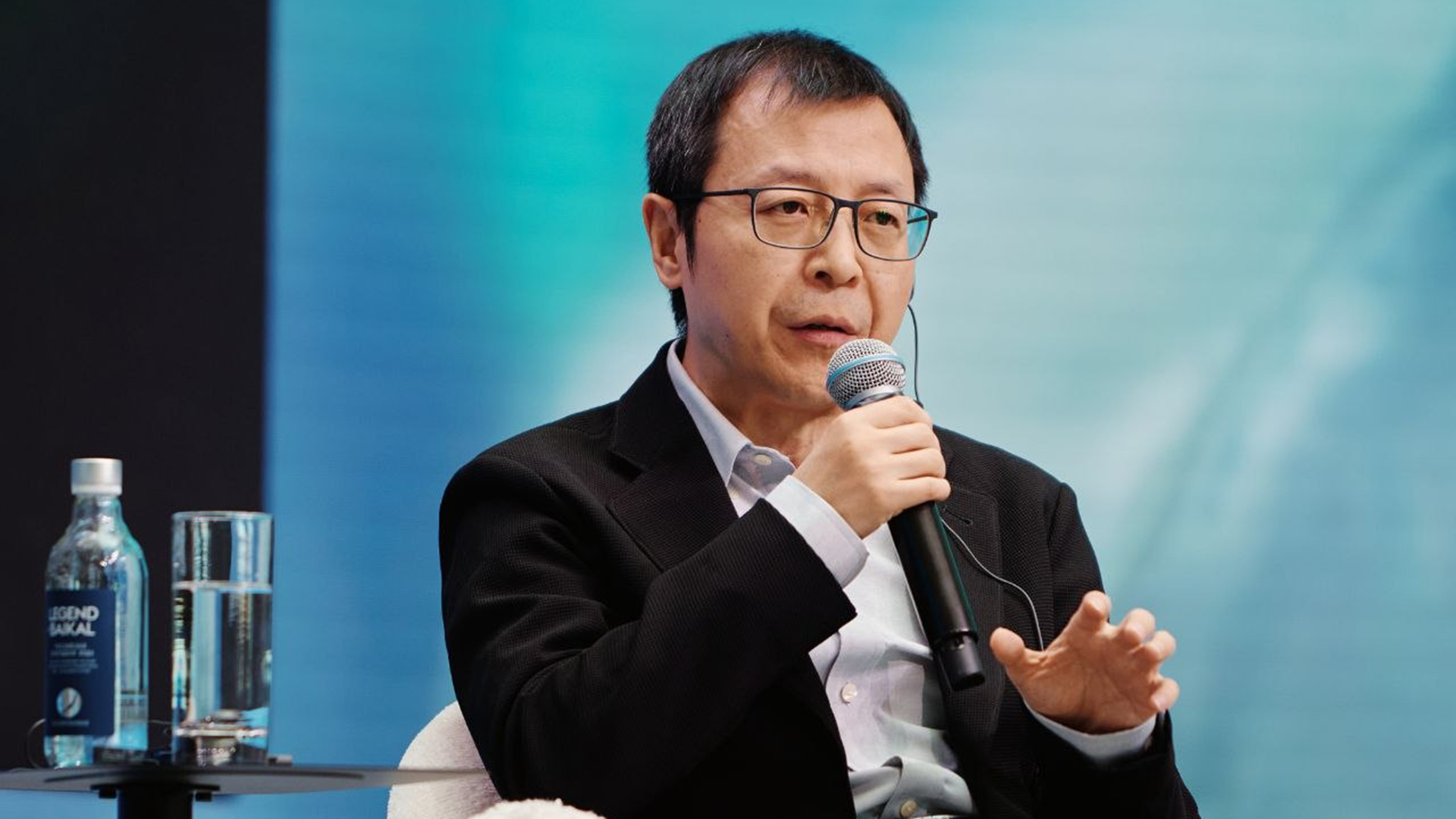 The Future of AI, Robotics, and Technology Entrepreneurship Discussed at Moscow Startup Summit